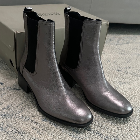 Kenneth Cole Reaction Shoes - Kenneth Cole Silver Chelsea Boots